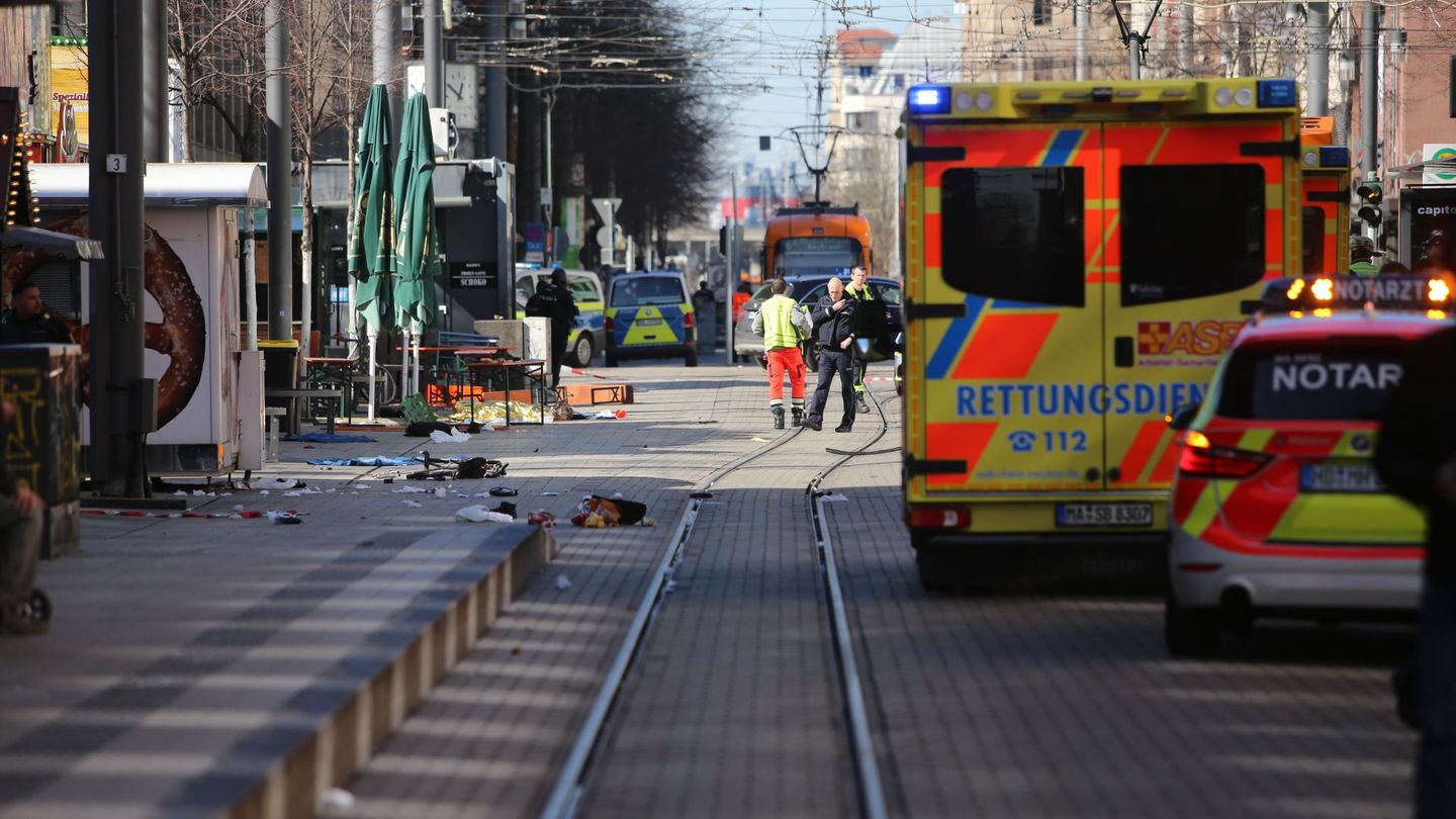 وفاة شخص وإصابة العشرات في حادث دهس بألمانيا